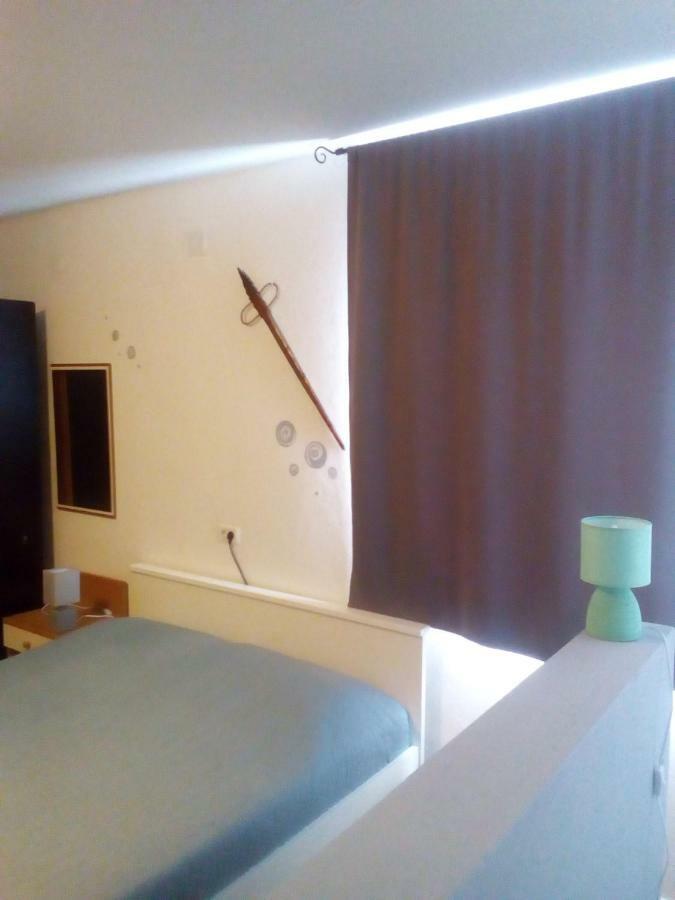 Ella Apartment พูลา ภายนอก รูปภาพ